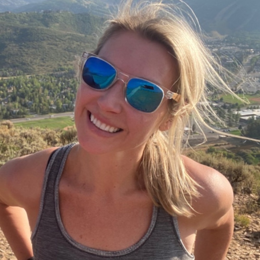 Meet your Posher, Courtney